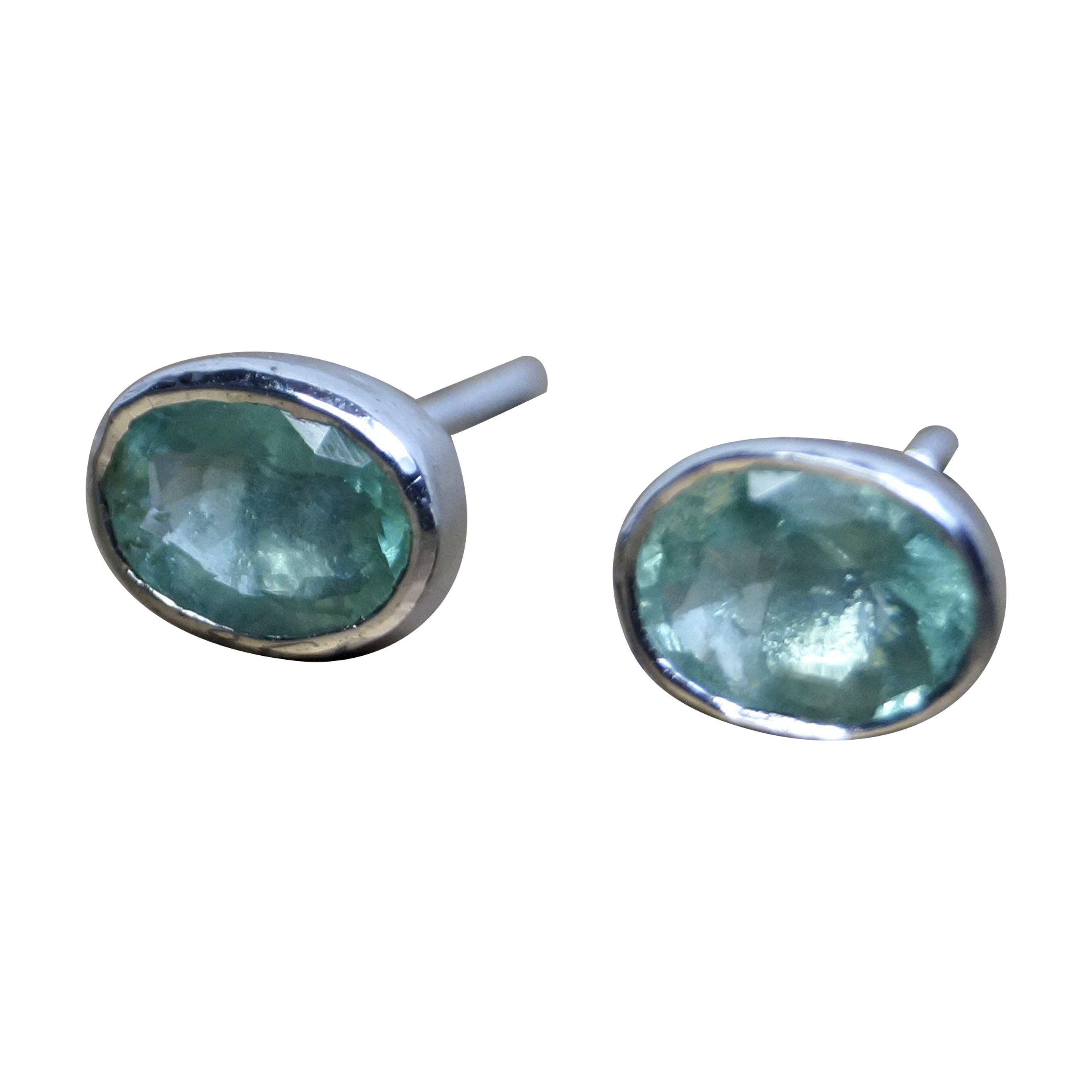 -------------------------------------------------
*DÉTAILS- ( 378 )
-------------------------------------------------
- Pureté de l'argent : argent sterling 925
-------------------------------------------------
-Gemstone-Natural Emerald (Real)
-