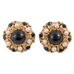 Vintage 1960s Black and Gold Tone Clip on Earrings