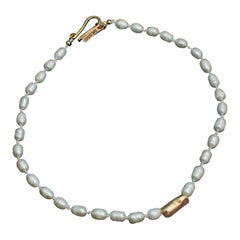 Medium freshwater pearl necklace