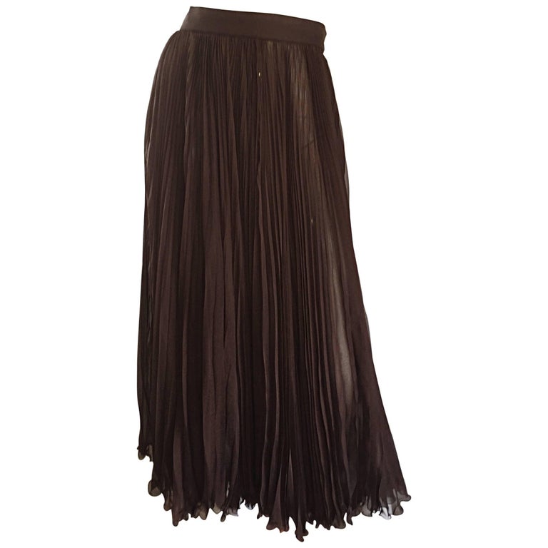 Exceptional Vintage Valentino Chocolate Brown Silk Chiffon Pleated Midi Skirt For Sale