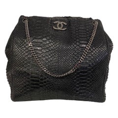 2009 Chanel Tote Black Piton Hobo Bag