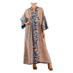 MORPHEW COLLECTION Kimono giapponese arancione chiaro in seta con rifiniture blu navy Kaftan