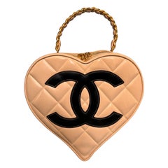 Vintage Chanel Spring 1995 Heart CC Patent Quilted Leather Bag