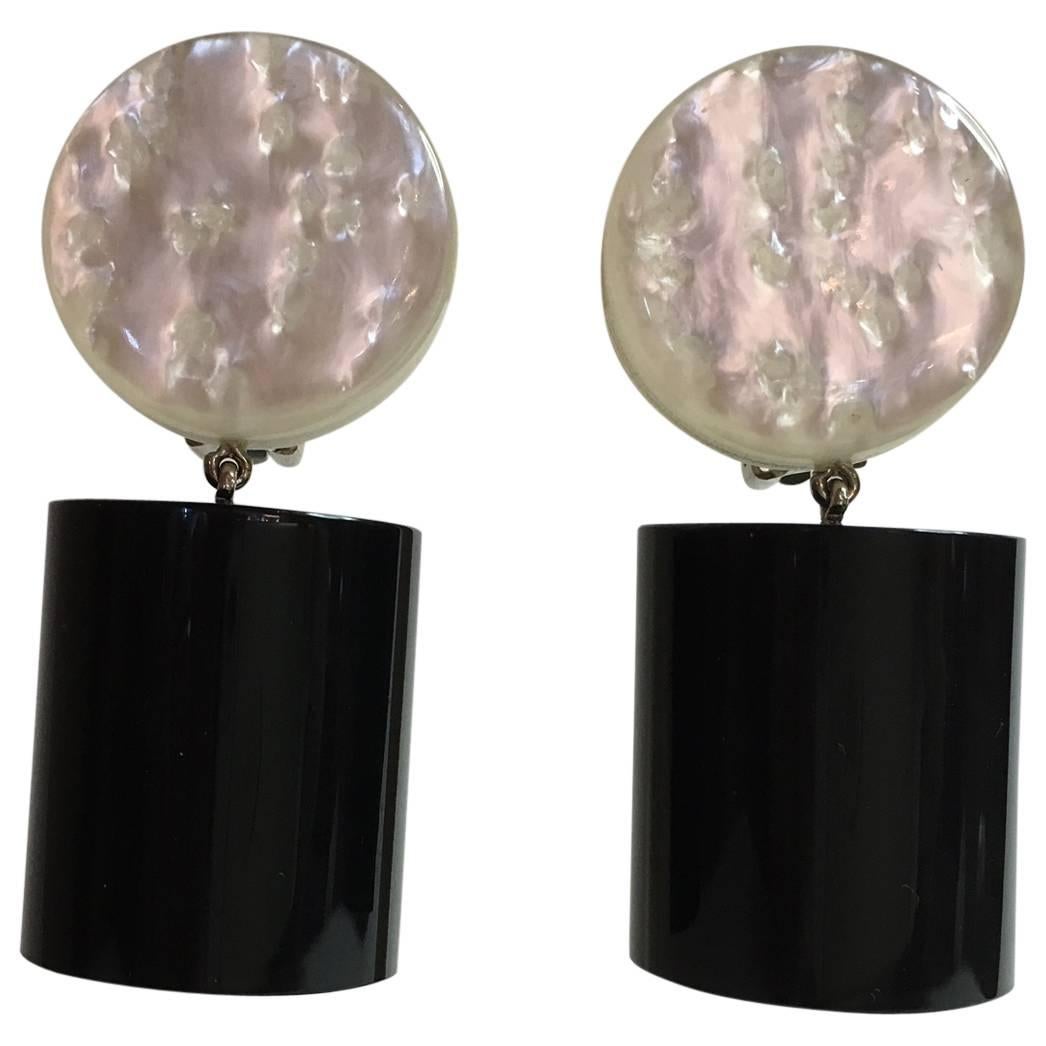 1980s Black and Pearlized Acrylic JUDITH HENDLER Drop Earrings For Sale