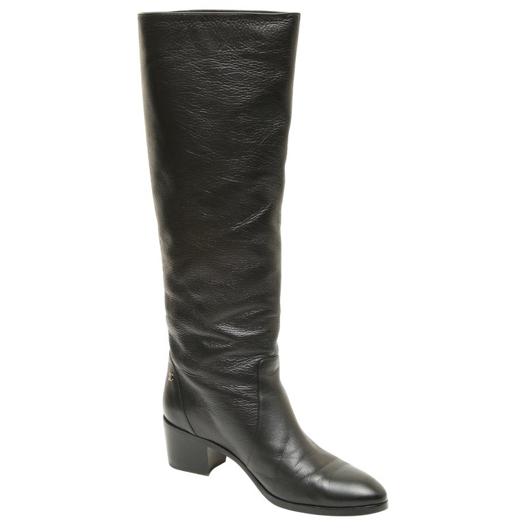 CHANEL Black Leather Boot Knee High CC Gold Logo Sz 40 14A 2014 $1625 For  Sale at 1stDibs