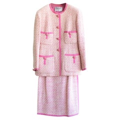 Vintage 90s Chanel Pastel Pink Sparkle Tweed Jacket & Skirt Suit Set –  Recess