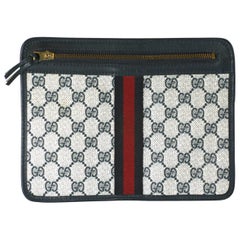 Gucci-Logo-Pochette mit Signatur