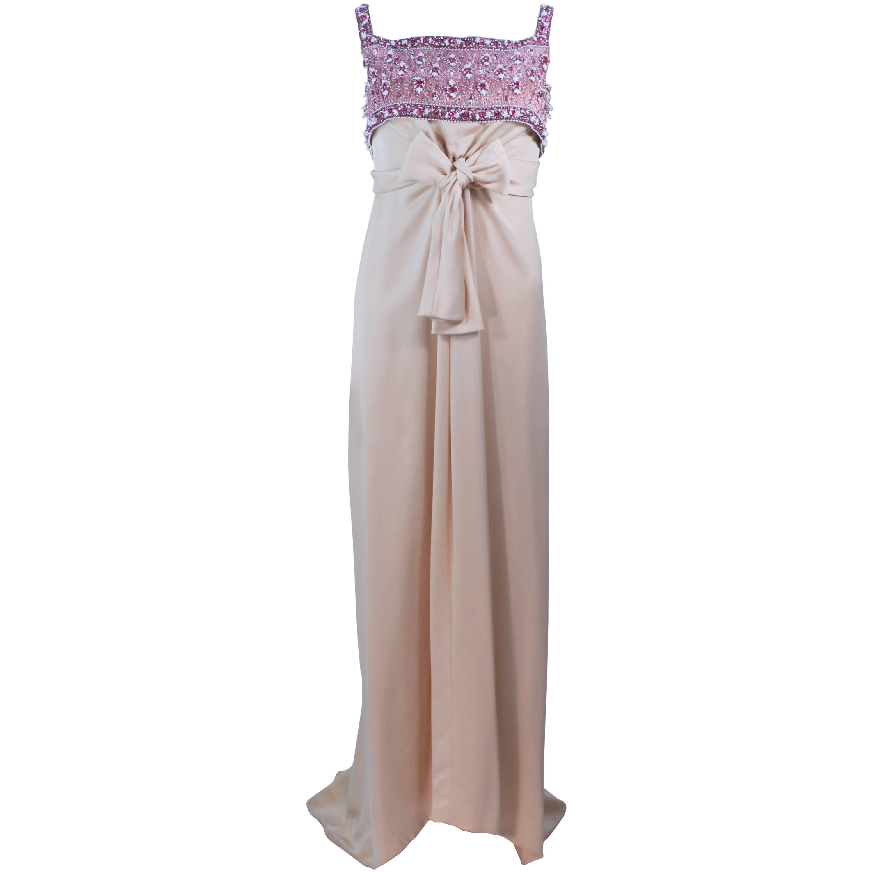 GIVENCHY HAUTE COUTURE Lesage Paris Betsy Bloomingdale Perlenbesetztes 1960er Jahre Kleid 0  im Angebot