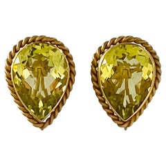 MAZ 14K Birnenförmiges Peridot-Ohrclips-Set mit Seildrehungssockel aus mattem Gold