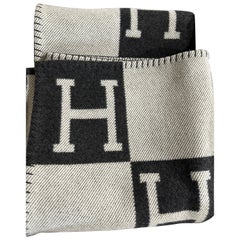 Hermes Blanket Avalon Throw Gris Fonce Ecru  Wool Cashmere