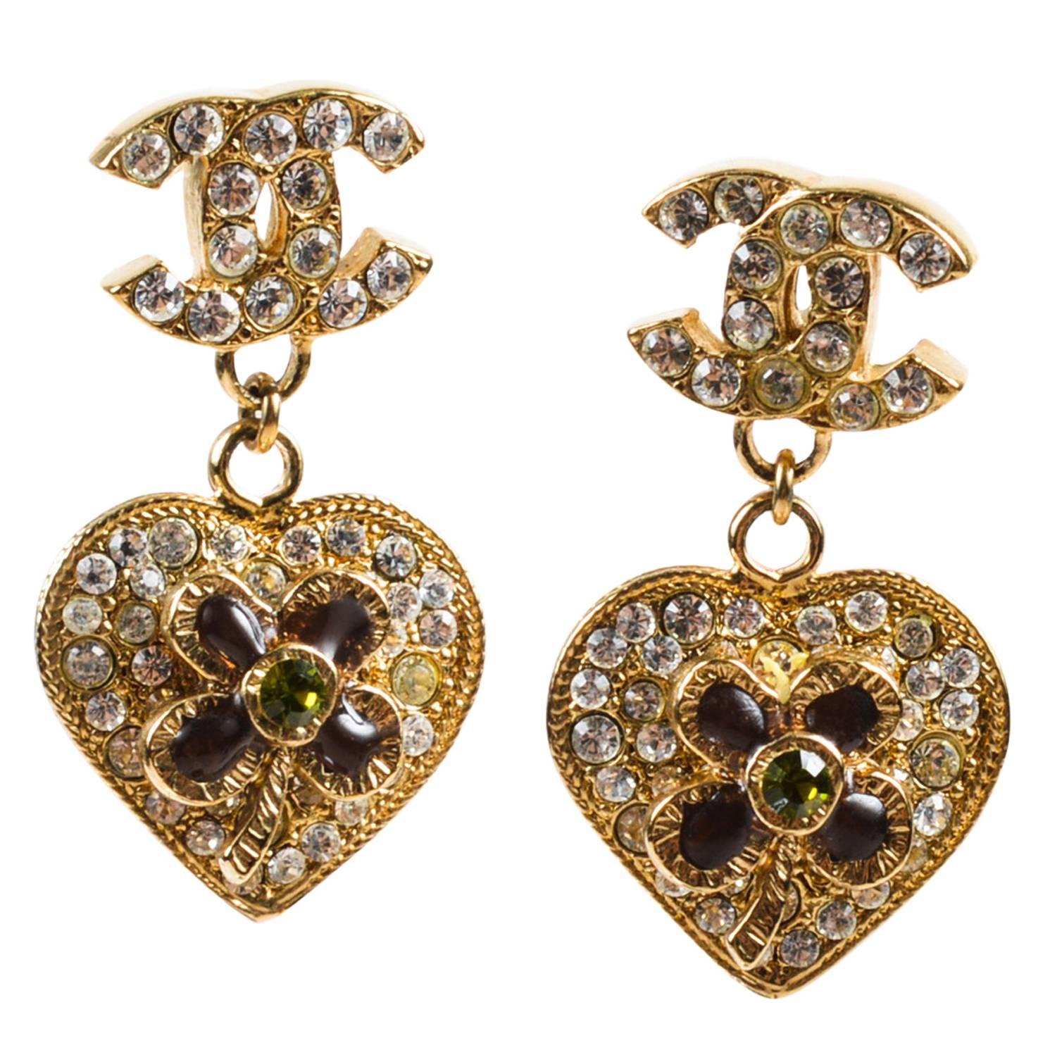 Chanel 05P Gold Tone & Green Crystal & Gripoix Heart & Clover 'CC' Drop Earrings For Sale