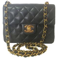 MINT. New. 90
s vintage CHANEL black lamb leather flap chain shoulder bag