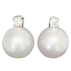 Pearls, Diamonds and White Gold Earrings