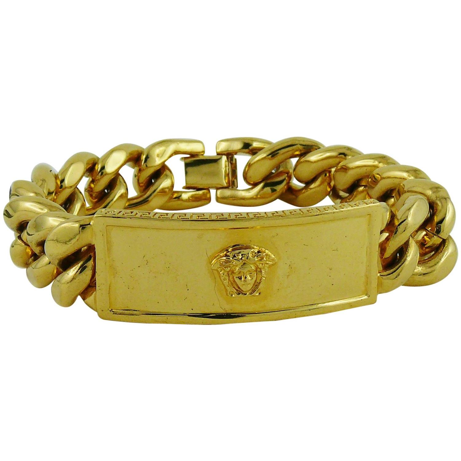 Gianni Versace Vintage Men&#39;s Gold Tone Curb Bracelet Medusa For Sale at 1stdibs
