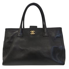 Chanel black leather shoulder handle bag 