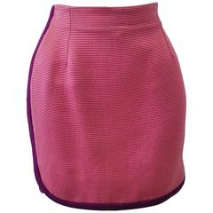 Chic Gianni Versace Dark Pink Ribbed Mini Skirt with Magenta Piping
