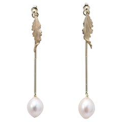 sucabiosa leaf earring / Used jewelry , vintage pearl