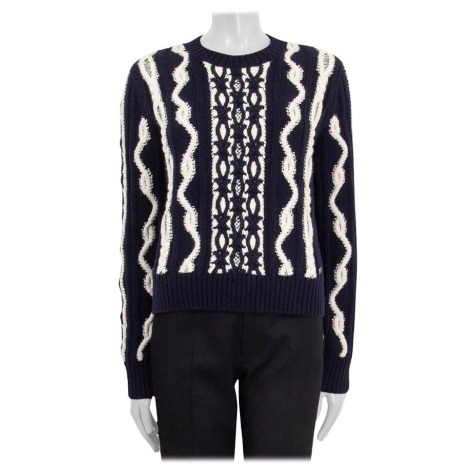 CHANEL navy blue & white wool blend 2018 18A HAMBURG CHUNKY KNIT Sweater 40 M For Sale