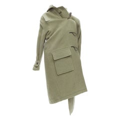 BALENCIAGA - Manteau portefeuille à bascule pullé gris kaki, défilé 2018, taille M