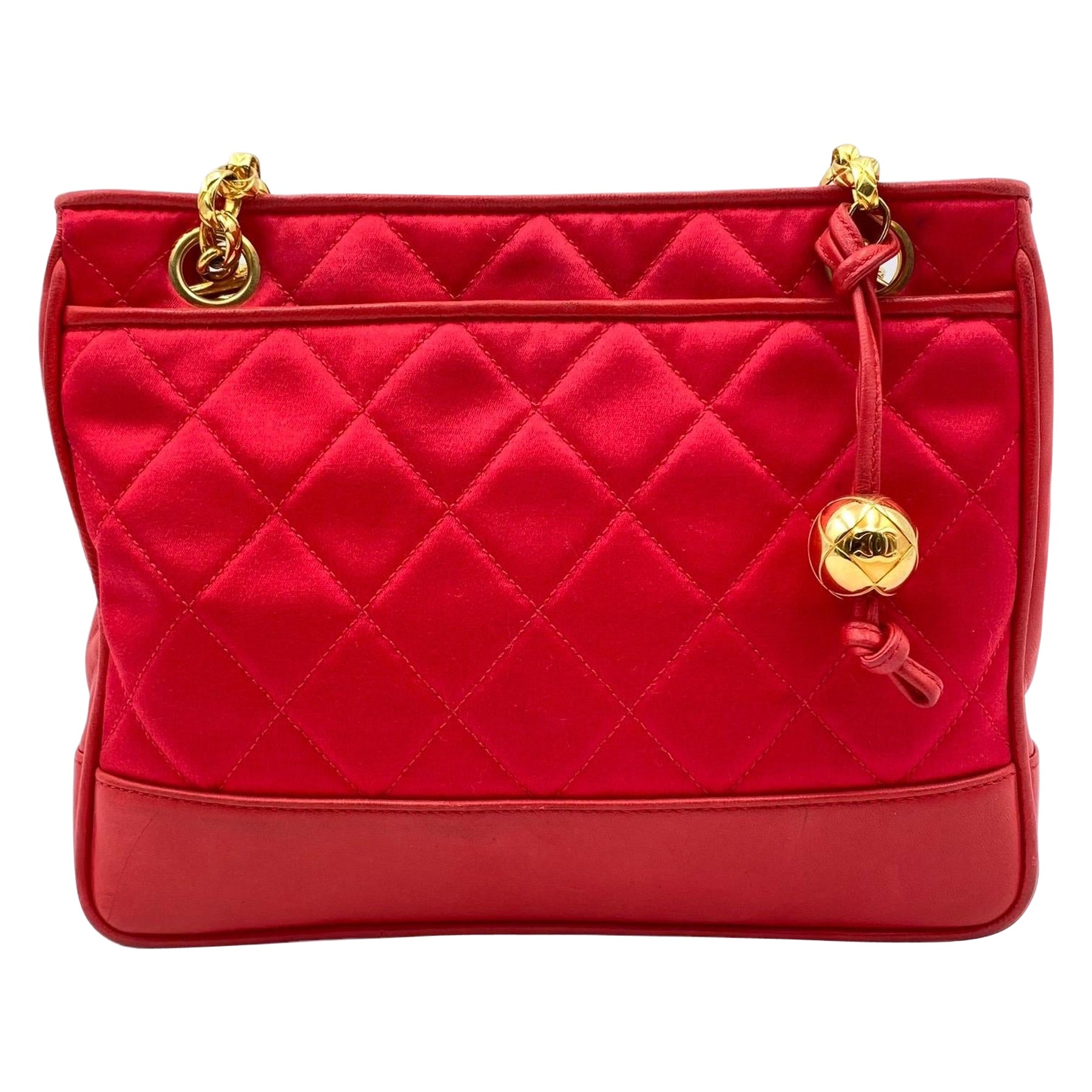 1994 Chanel Camera Bag Red Vintage Shoulder Bag En vente sur 1stDibs