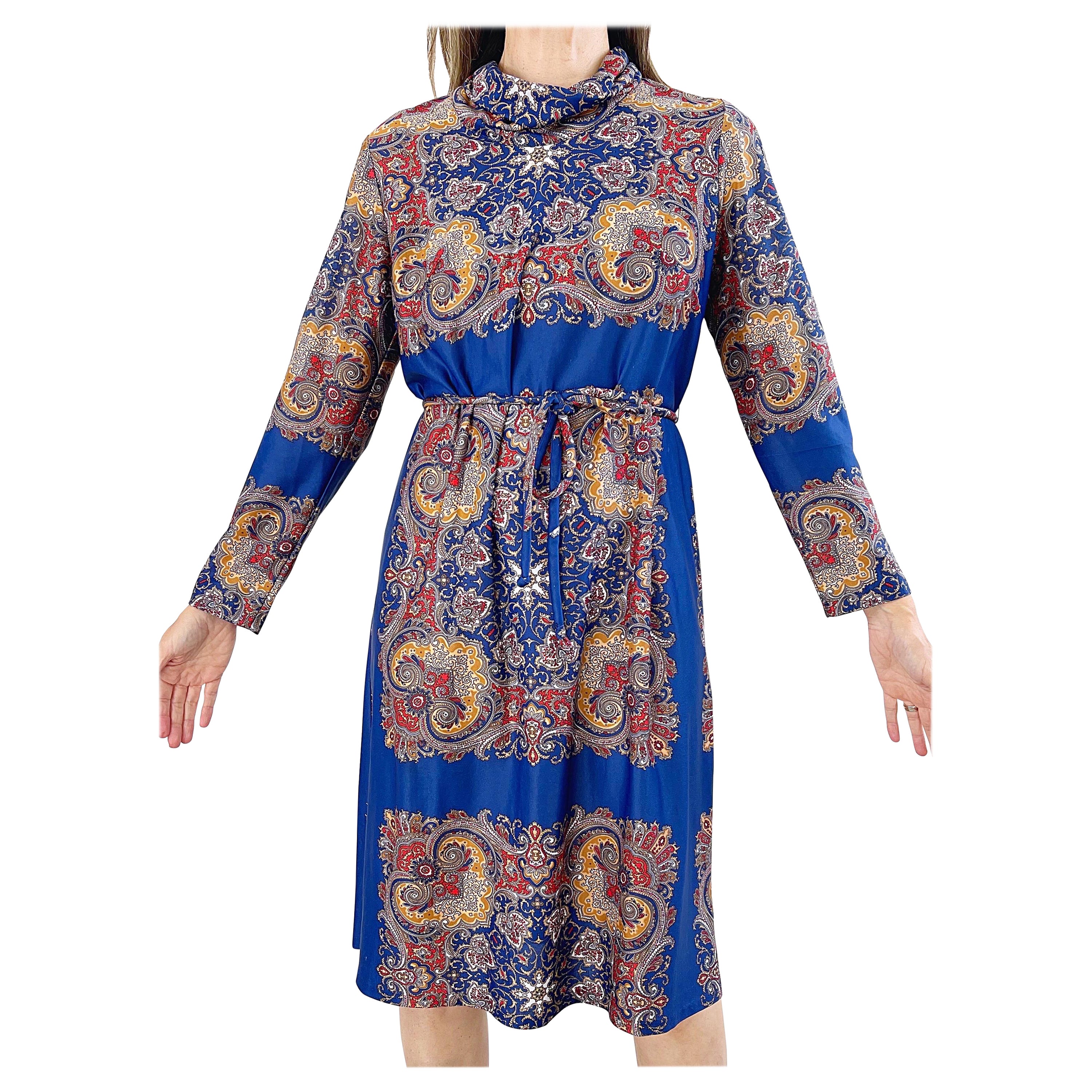 1970s Boho Chic Paisley Print Long Sleeve Mock Neck Vintage 70s Knit Dress For Sale