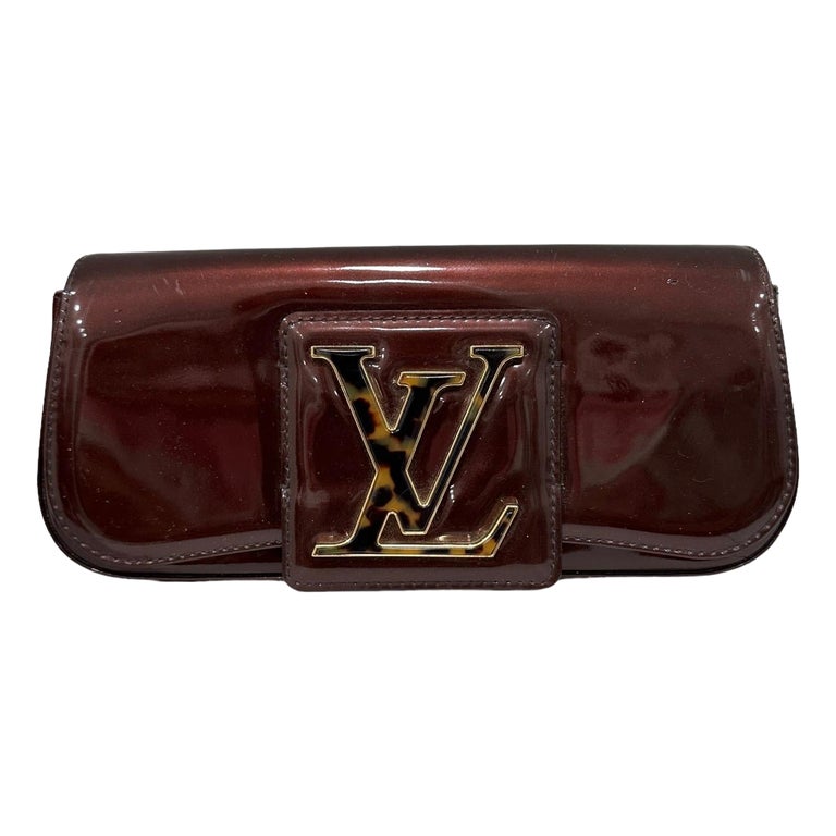Louis Vuitton Sobe Clutch Patent Leather Bordeaux For Sale at