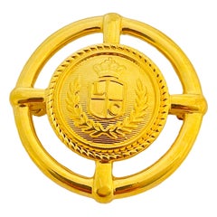 Vtg LIZ CLAIBORNE logo gold round designer runway brooch