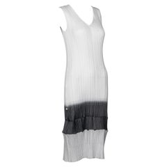 Issey Miyake A Piece of Cloth 2-Way Weiß Graues ärmelloses skulpturales Kleid