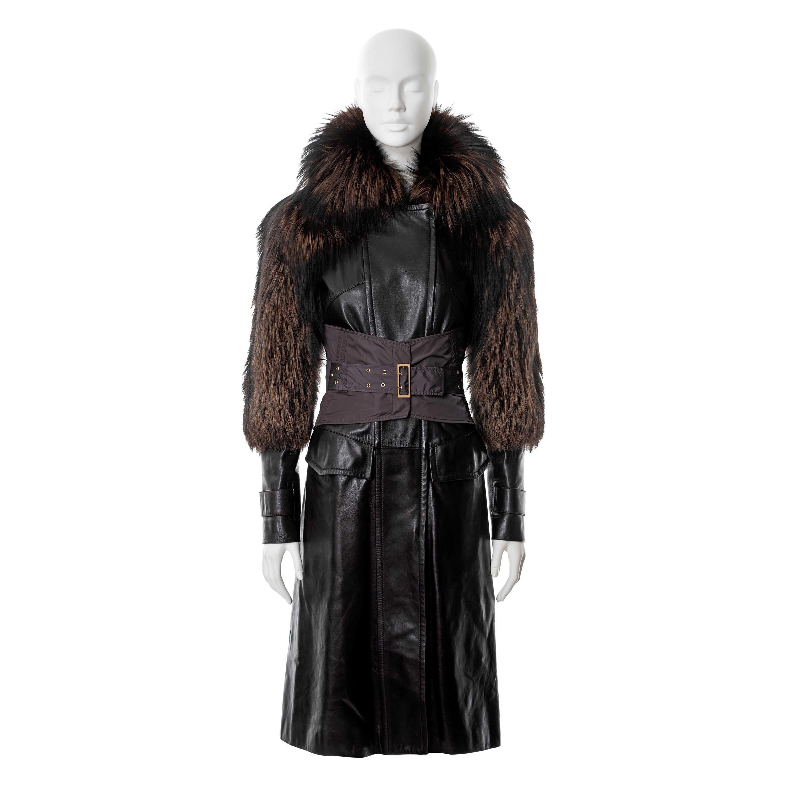 Manteau à corset en fourrure de renard brun et cuir, fw 2003, Gucci by Tom Ford en vente
