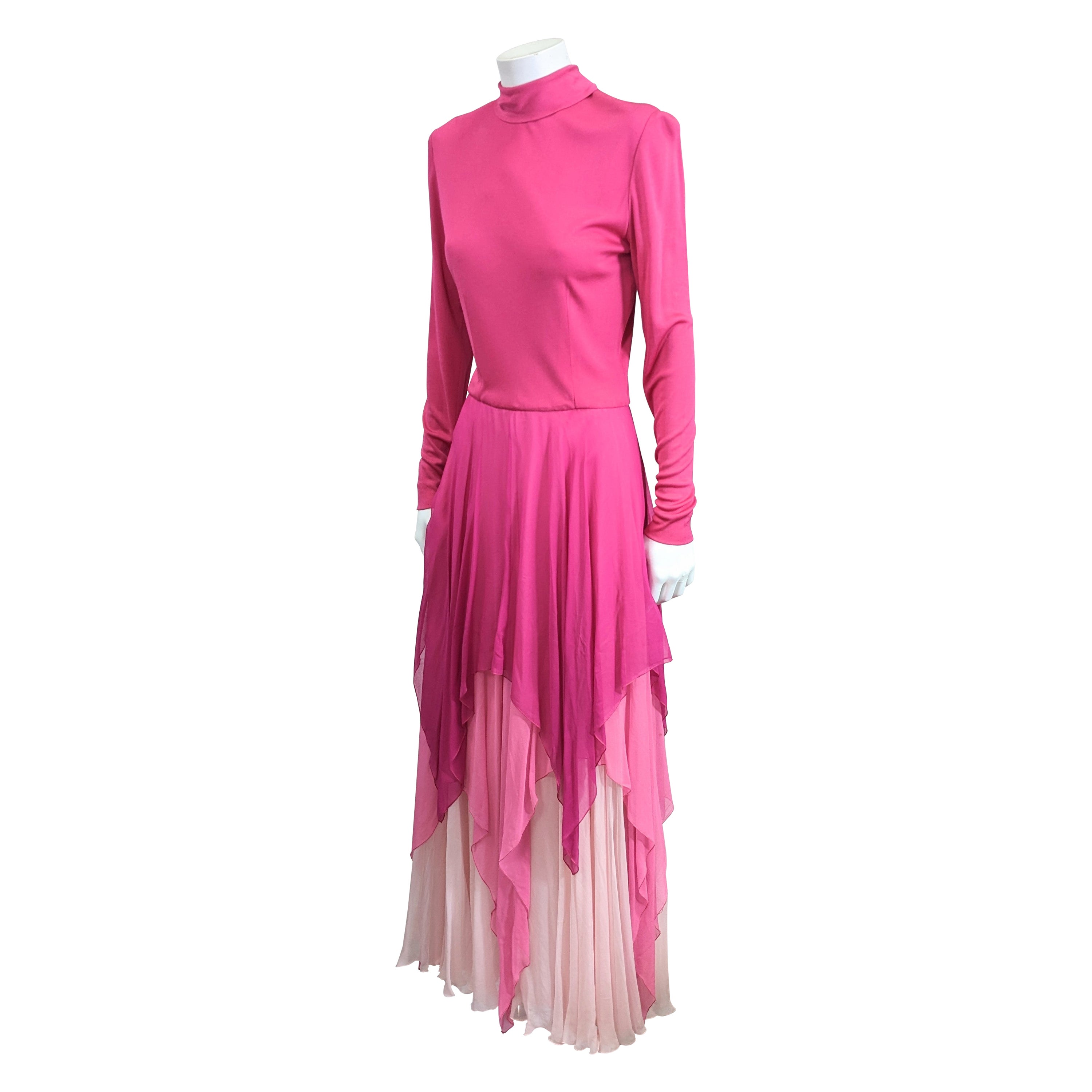 Ombre Kleid aus mattem Jersey und Chiffon mit Taschentuch, Charles Gelatt im Angebot