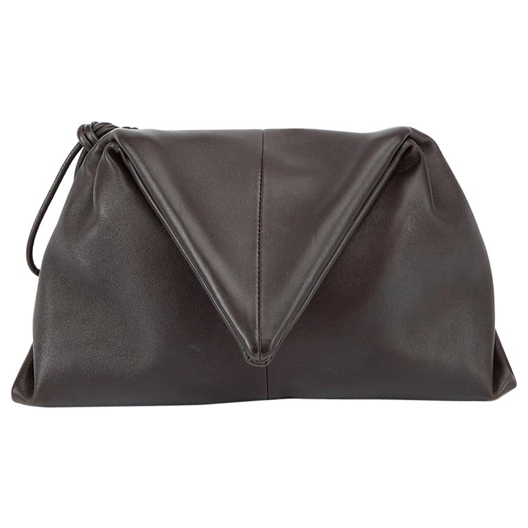 Pre-Loved Bottega Veneta Women's Dark Brown The Trine Leather Clutch Bag For Sale