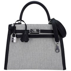 Hermes Kelly 25 Quadrille Viking Toile Black / White Sellier Bag