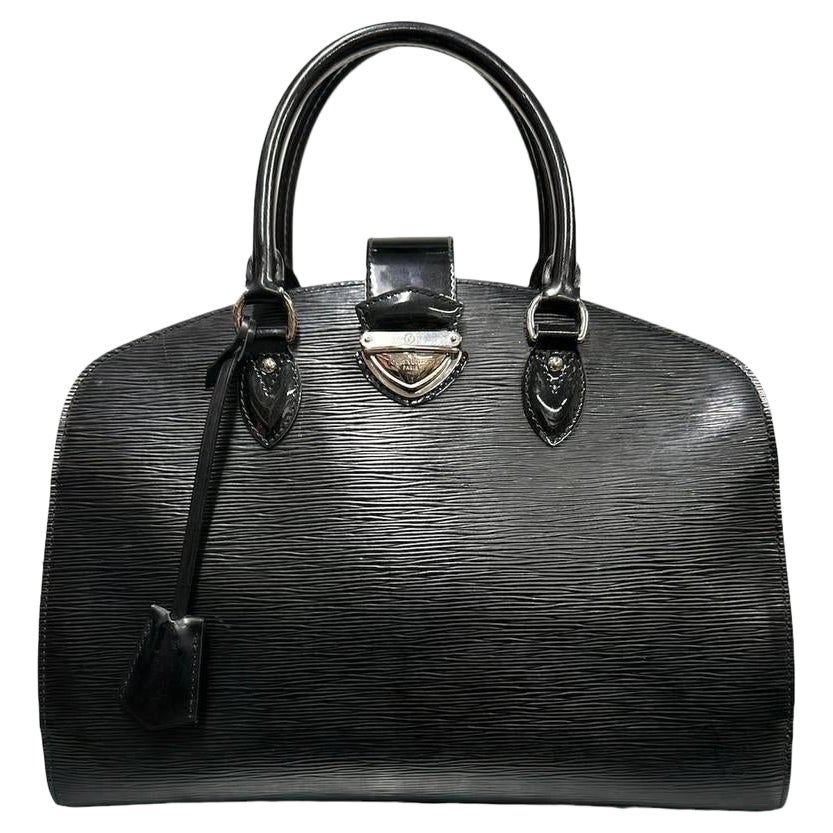 Louis Vuitton Montaigne Vintage Bag Black Epi Leather 