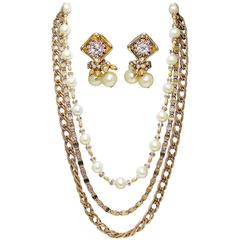 Vintage Trifari Three Strand Faux Pearl 
Gold Tone Link Necklace 
Earrings Set