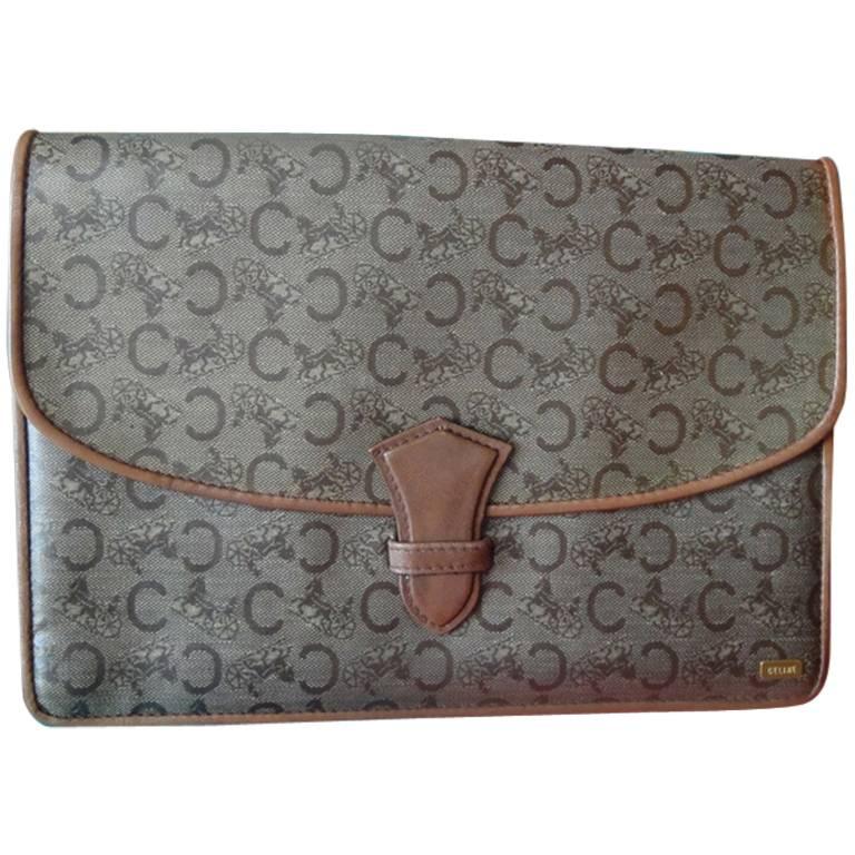 Vintage CELINE brown beige traditional C and horse and carriage pattern clutch For Sale