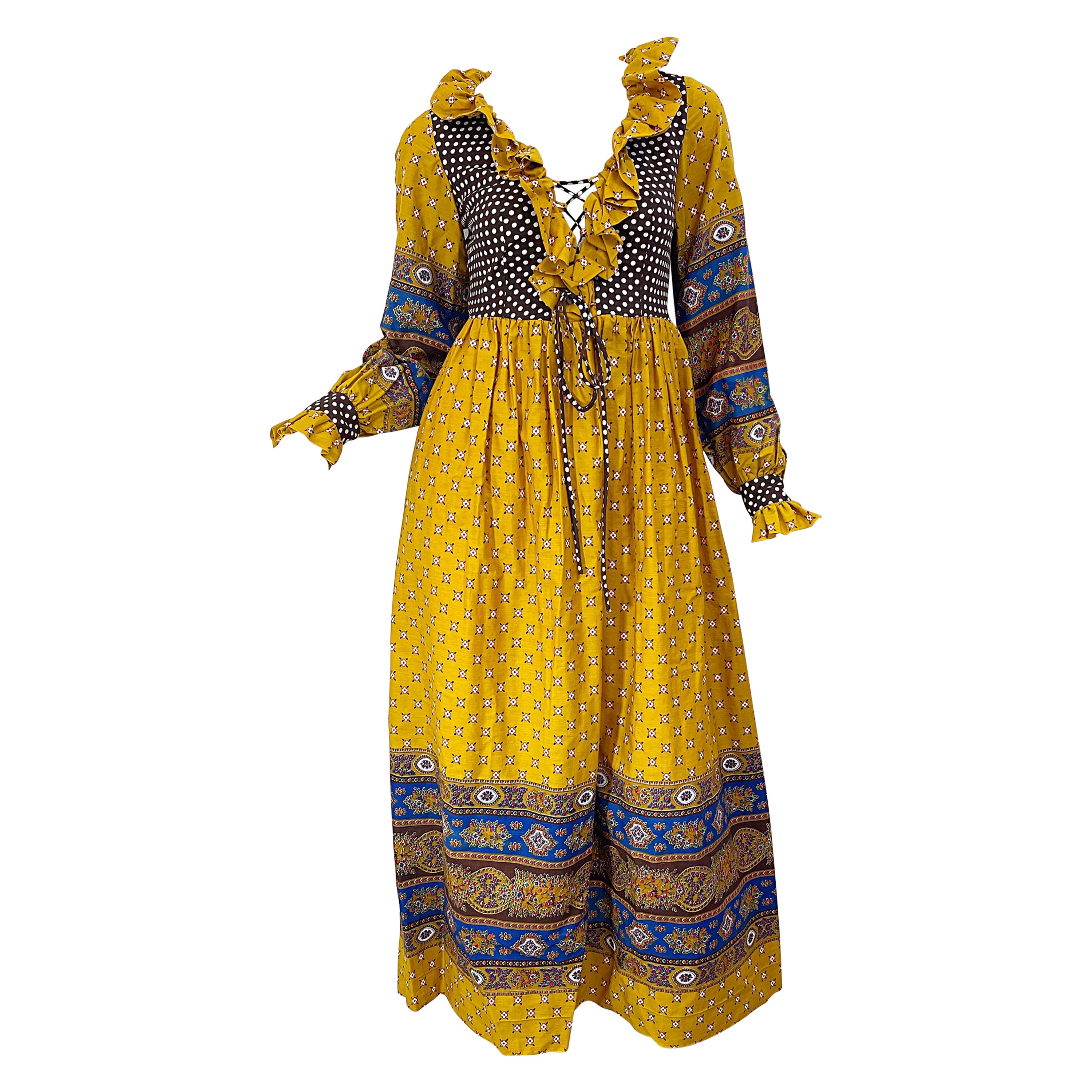 1970 Charm of Hollywood Boho Chic Flower 70s Vintage Yellow Brown Maxi Dress en vente