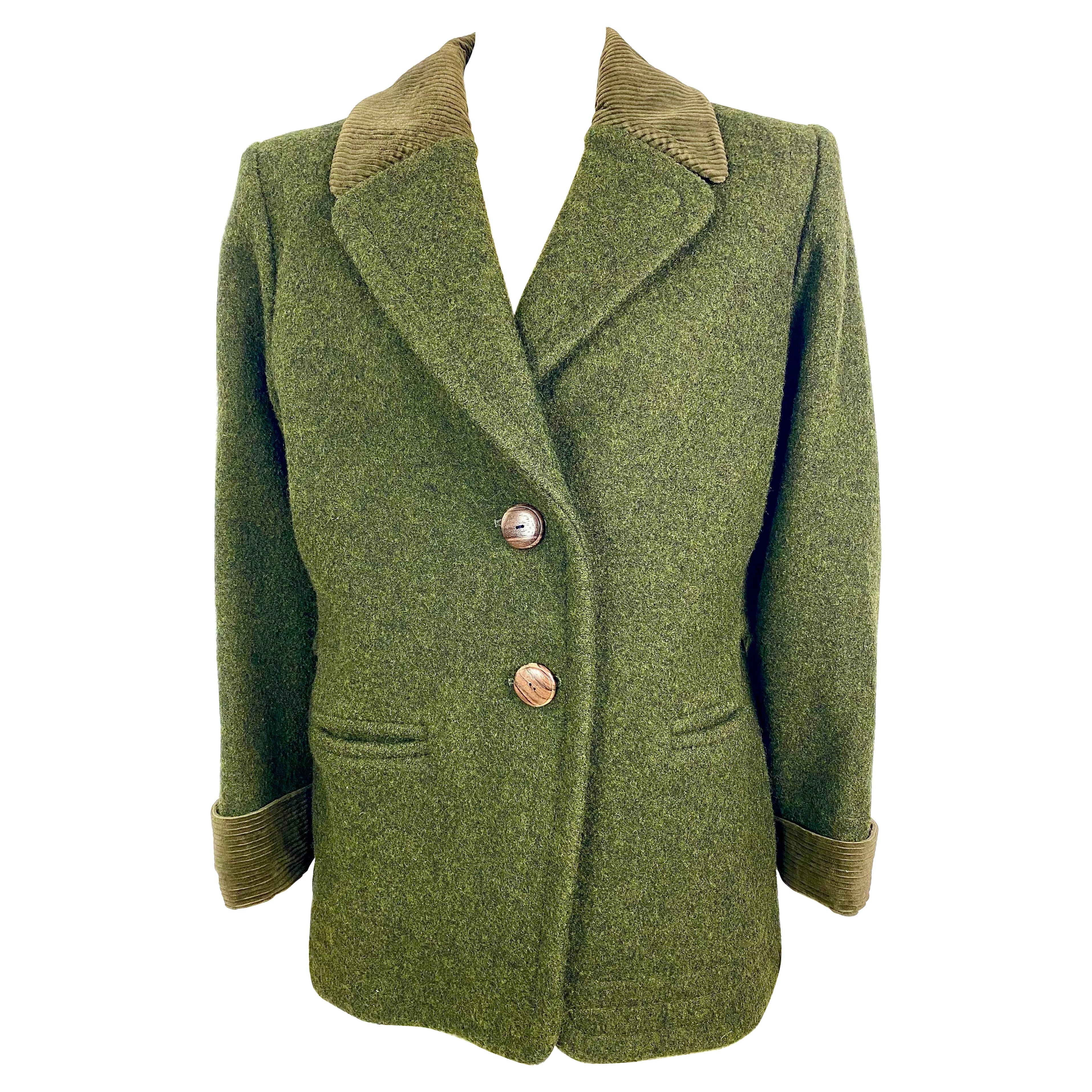 Superb vintage Yves saint laurent winter jacket circa 1970, in khaki boiled wool