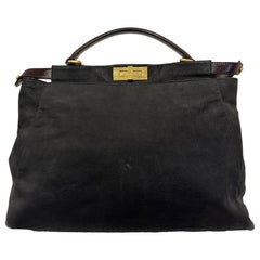 Borsa Fendi Peekaboo in pelle nera con manico superiore