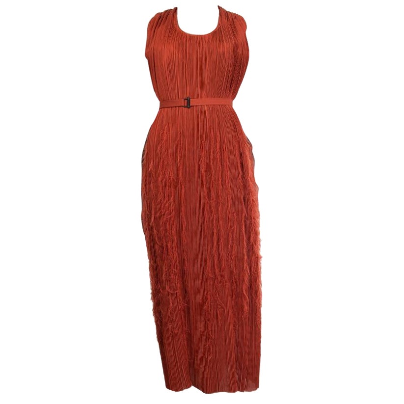 BOTTEGA VENETA rust polyester PLISSE PLEATED FEATHER BELTE MAXI Dress 36 XXS For Sale
