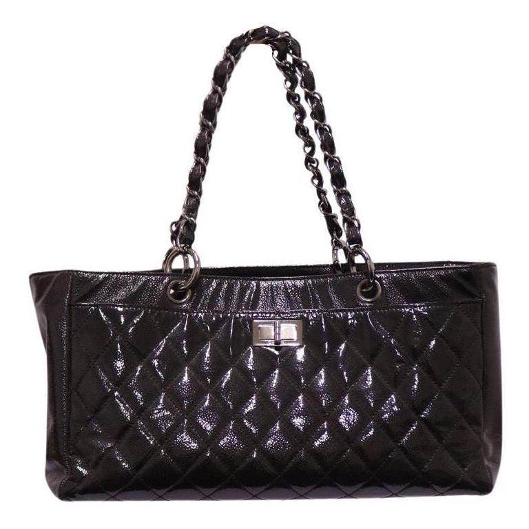 Are patent leather bags in style?