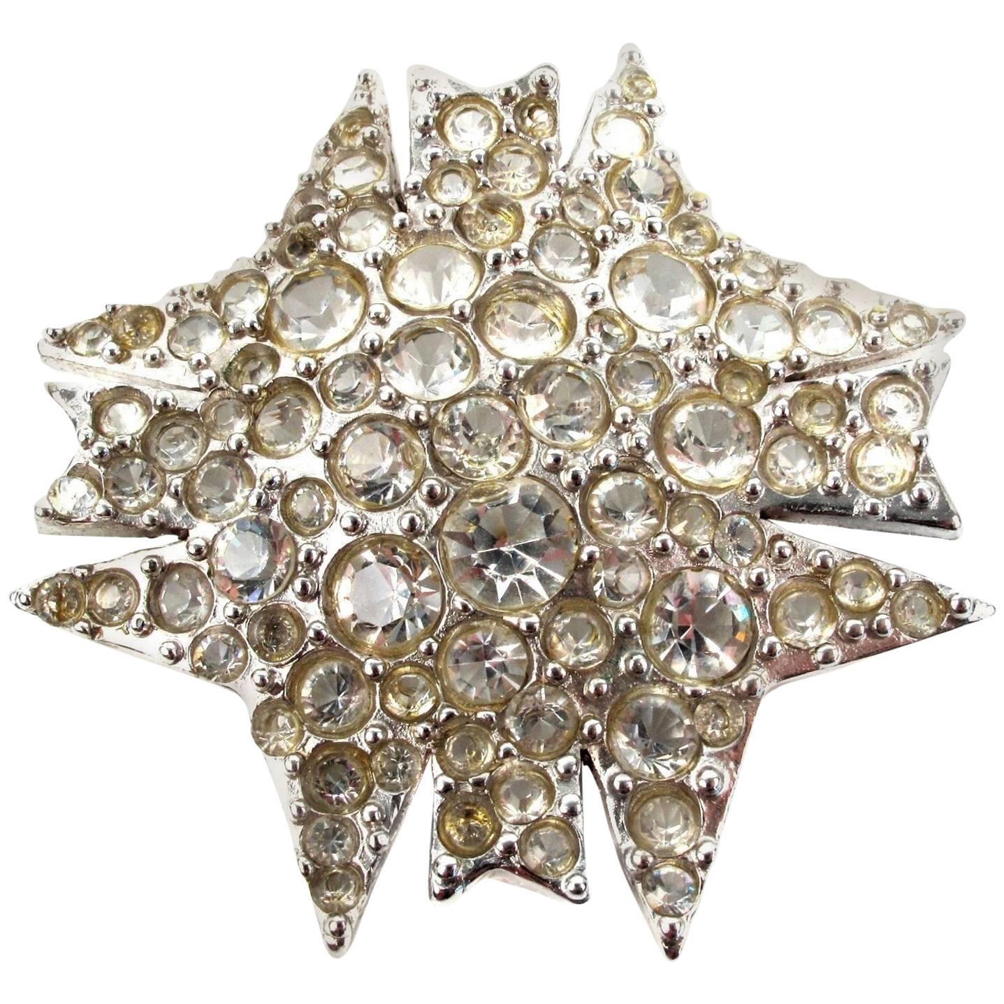 Chanel - Star Pin