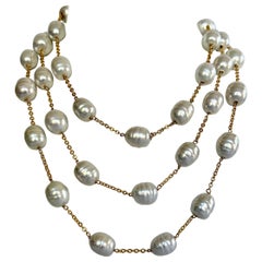 White Color "pate de verre""Glass" Large Pearl Gilt Necklace