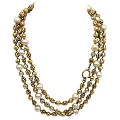 Chanel necklace by R. Goossens with pearls, 183 cm lang gold plated, 1970/80s 
