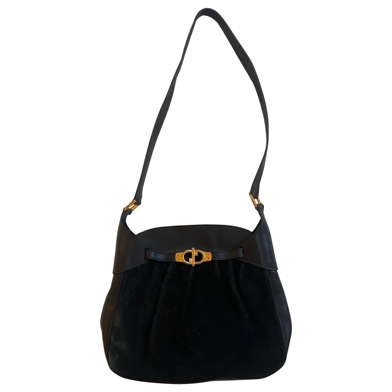 Vintage GUCCI Black Suede Leather GG Gold tone logo Hobo Bag Crossbody Purse Bag For Sale