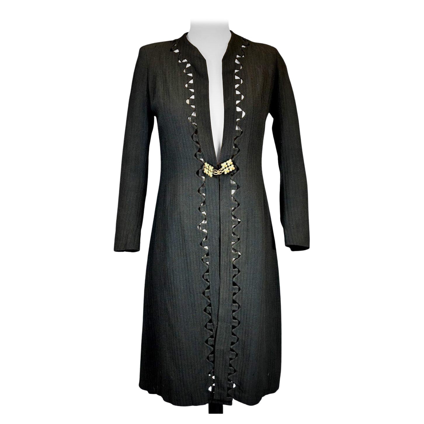 Elegant Embroidered Wool Crepe Silk Evening Coat - France Circa 1935-1945