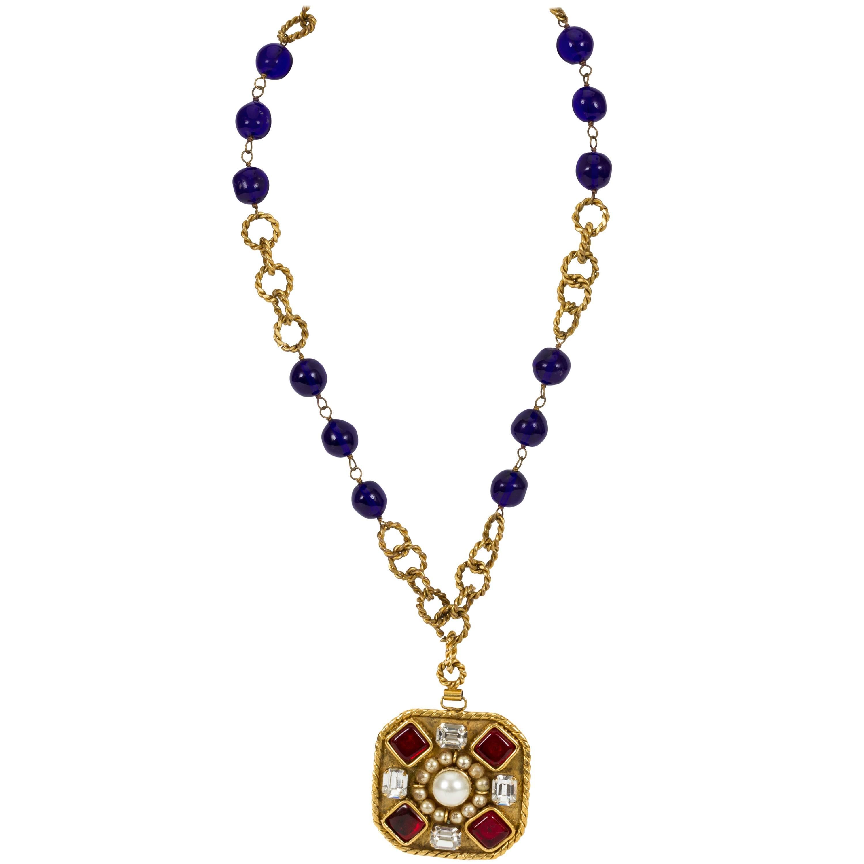 Chanel Gripoix 
Crystals Long Necklace