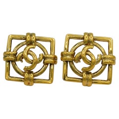 Original Chanel 1994 CC Yellow Gold Plated Clip on Fashion. Earrings 94 P  Vintage Accessory . Complete with Authentication Certificate , Luxury,  Accessories on Carousell