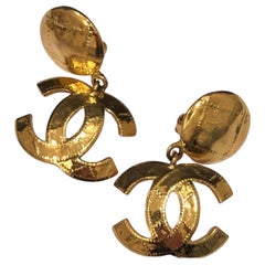 CHANEL CC Logo Gold Metal Earrings Evening Dangle Drop Large Circa 1994 W/Box