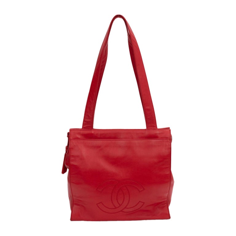 red chanel shoulder bag