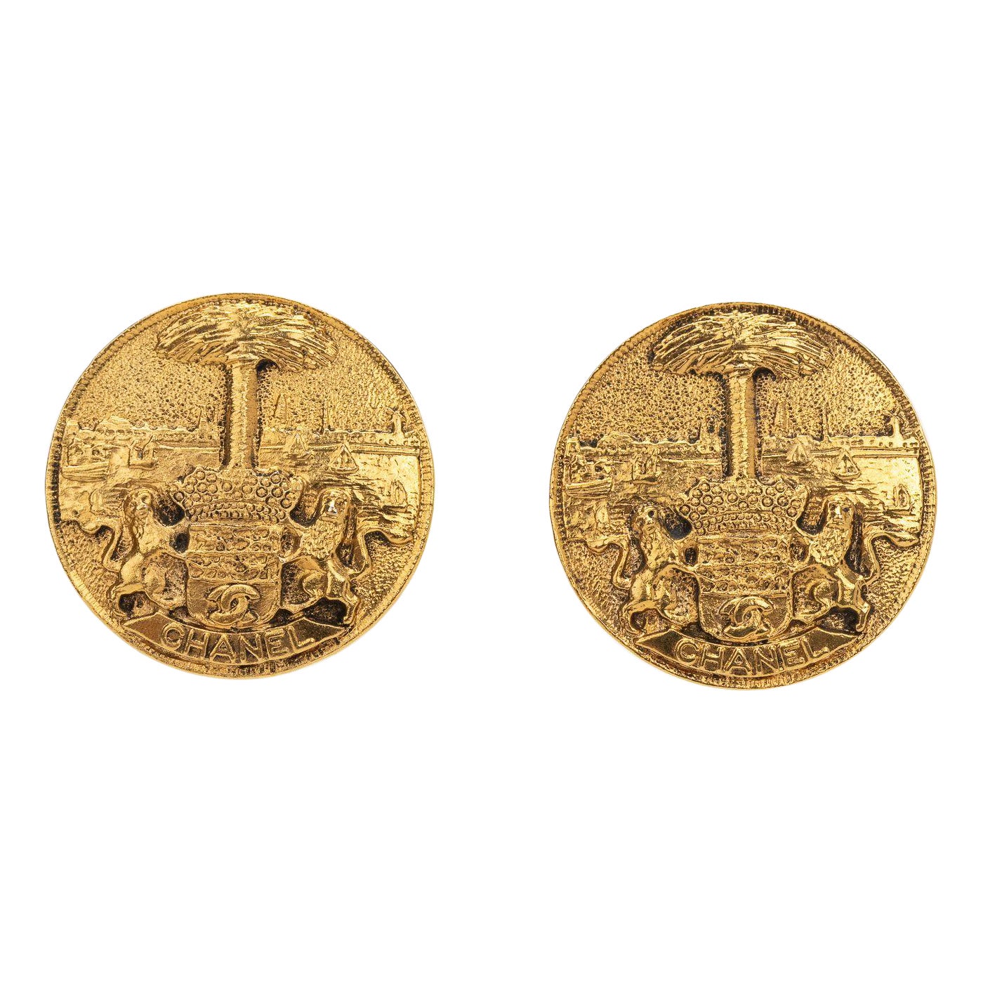 Chanel 80s Vintage Gold Clip Earrings